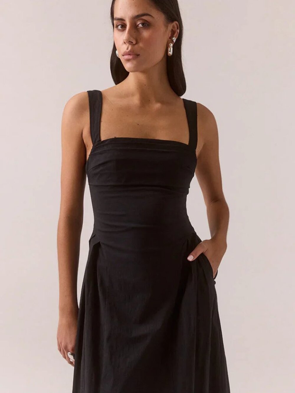 Nixie Dress - Picture 2 of 4